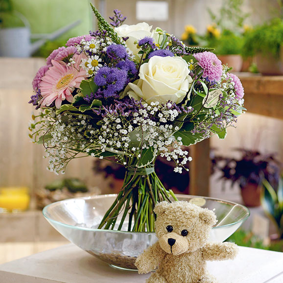Blumenstrauß 10 zur Feier der Geburt